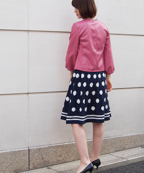 PICCIN（ピッチン）の「フェイクレザーリブ切り替えボリューム袖ジャケット（ライダースジャケット・レディース・ブラック/ベージュ/ピンク・MEDIUM/LARGE）」の17枚目の写真