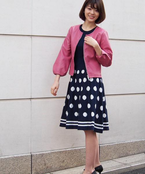 PICCIN（ピッチン）の「フェイクレザーリブ切り替えボリューム袖ジャケット（ライダースジャケット・レディース・ブラック/ベージュ/ピンク・MEDIUM/LARGE）」の16枚目の写真