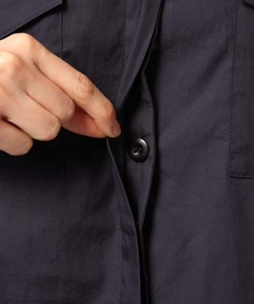 GLOBAL WORK（グローバルワーク）の「ノーカラーシャツブルゾン/795947（ブルゾン・レディース・カーキ/ネイビー・MEDIUM/LARGE）」の10枚目の写真