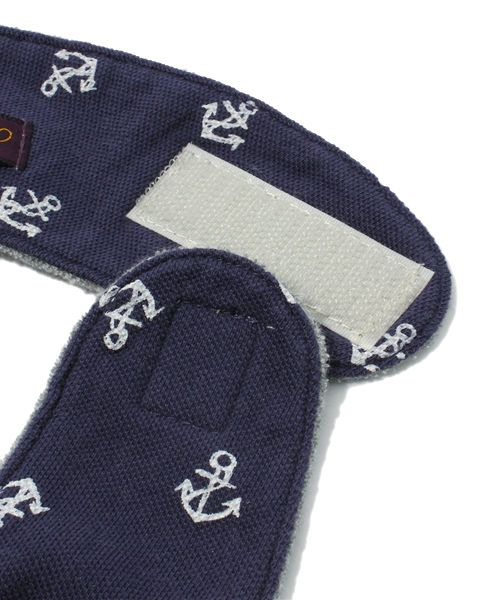 green label relaxing（グリーンレーベルリラクシング）の「EX PONY GO ROUND カノコアンカービブ（スタイ/よだれかけ・キッズ・ライラック/ネイビー・フリー）」の4枚目の写真