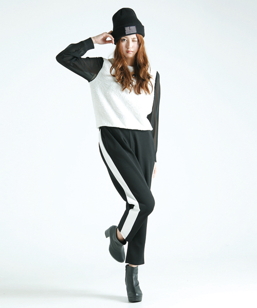 WEGO(ウィゴー)の「WEGO/シフォンスリーブジャガードスウェット(スウェット・レディース・オフホワイト/ブラック・FREE)」の13枚目の写真