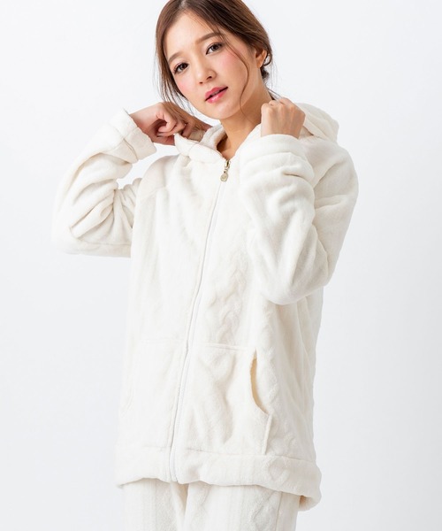 fran de lingerie(フランデランジェリー)の「memory fleece マイクロフリース パーカー上下セット(ルームウェア/パジャマ・レディース・ホワイト/パープル/ネイビー/オフホワイト/ピンク/オレンジ/ミント/ダークブルー/ワイン/ブルー/サックスブルー/チョコ/ローズ/ブルーパープル/グレー・M-L)」の4枚目の写真