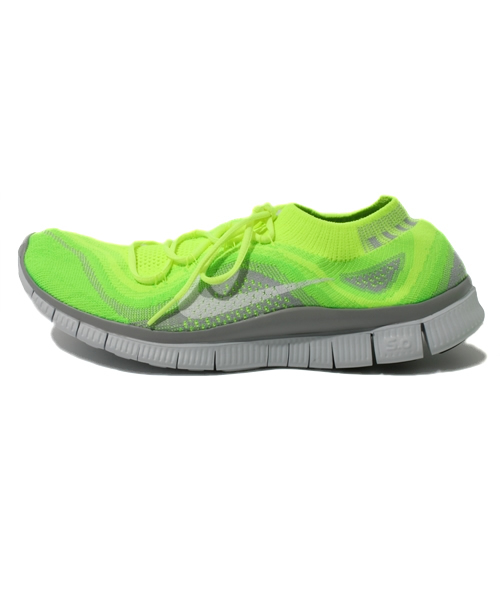 NIKE(ナイキ)の「ナイキ フリー フライニット ネオンカラー NIKE FREE FLYKNIT+(スニーカー・メンズ・イエロー/ブラック/パープル・28cm/27.5cm/26.5cm/27cm/28.5cm/26cm)」の4枚目の写真