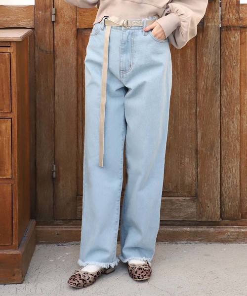 one after another NICE CLAUP(ワンアフターアナザーナイスクラップ)の「ベルト付きデニムパンツ(デニムパンツ・レディース・アイボリー/ブラック/ブルー/ネイビー・SMALL/MEDIUM)」の4枚目の写真