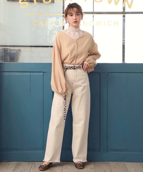 one after another NICE CLAUP(ワンアフターアナザーナイスクラップ)の「ベルト付きデニムパンツ(デニムパンツ・レディース・アイボリー/ブラック/ブルー/ネイビー・SMALL/MEDIUM)」の18枚目の写真