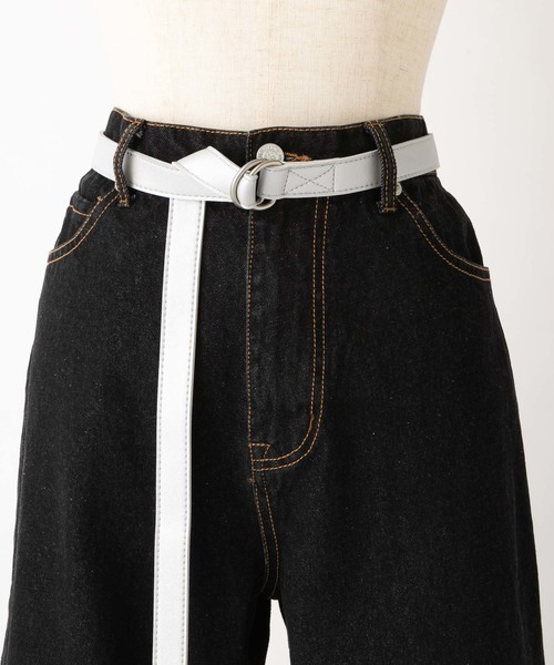 one after another NICE CLAUP(ワンアフターアナザーナイスクラップ)の「ベルト付きデニムパンツ(デニムパンツ・レディース・アイボリー/ブラック/ブルー/ネイビー・SMALL/MEDIUM)」の20枚目の写真