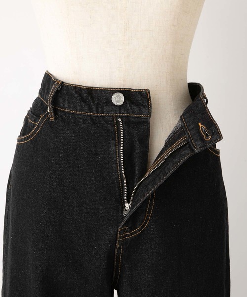 one after another NICE CLAUP(ワンアフターアナザーナイスクラップ)の「ベルト付きデニムパンツ(デニムパンツ・レディース・アイボリー/ブラック/ブルー/ネイビー・SMALL/MEDIUM)」の22枚目の写真