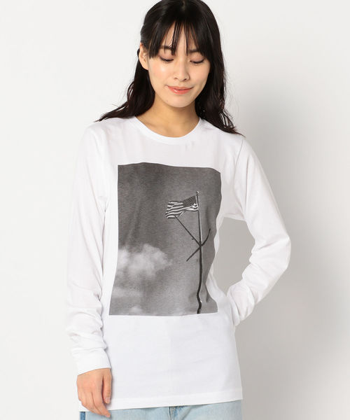 Khaju(カージュ)の「STAR&STRIPE:フォトロングスリーブTEE(Tシャツ/カットソー・レディース・ホワイト/ライトホワイト/ストーン/ホワイト系その他・ONE SIZE)」の11枚目の写真