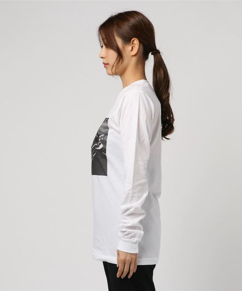 Khaju(カージュ)の「STAR&STRIPE:フォトロングスリーブTEE(Tシャツ/カットソー・レディース・ホワイト/ライトホワイト/ストーン/ホワイト系その他・ONE SIZE)」の7枚目の写真
