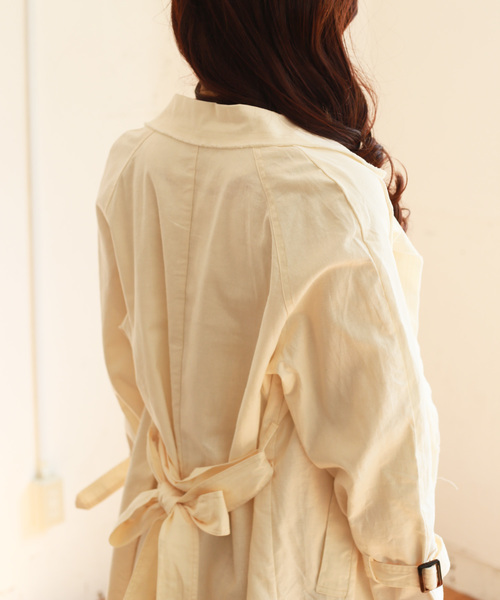 Auntie Rosa（アンティローザ）の「【Auntie Rosa】リネンロングトレンチコート（トレンチコート・レディース・ホワイト/ベージュ・FREE）」の12枚目の写真