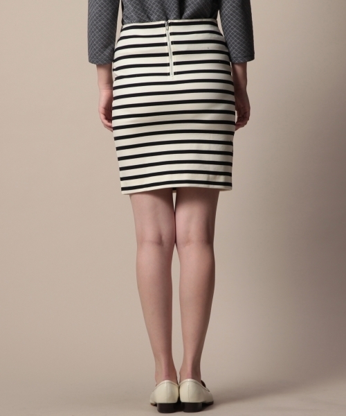 BEAUTY&YOUTH UNITED ARROWS（ビューティーアンドユースユナイテッドアローズ）の「BYTF ∵ポンチボーダー柄タイトスカート ◆（スカート・レディース・ネイビー/オフホワイト/ブラック/レッド・SMALL/MEDIUM）」の9枚目の写真