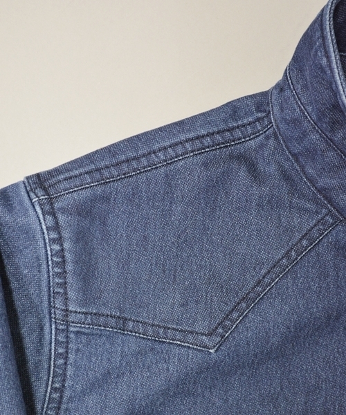 SHIPS JET BLUE(シップスジェットブルー)の「★★JB: ニットデニムシャツ■(シャツ/ブラウス・メンズ・ダークインディゴブルー・MEDIUM/SMALL/LARGE)」の2枚目の写真