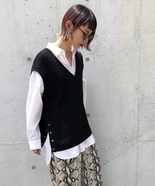 PAGEBOY（ページボーイ）の「サイドスナップベスト（ベスト・レディース・ブラック/ダークブラウン/オフホワイト・FREE）」の10枚目の写真