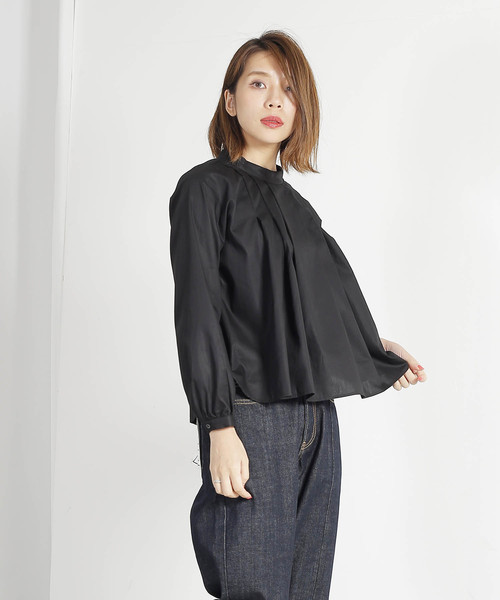 Kelen（ケレン）の「「KELEN / ケレン」スタンドカラータックブラウス"Stella"（シャツ/ブラウス・レディース・ブラック/ベージュ/オフホワイト・S/M）」の3枚目の写真