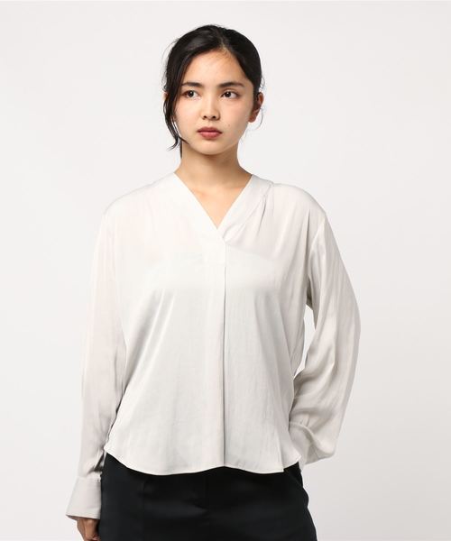 journal standard L'essage（ジャーナルスタンダードレサージュ）の「MEMORIAサテンスキッパーブラウス（シャツ/ブラウス・レディース・ブラック/アイボリー・FREE）」の5枚目の写真