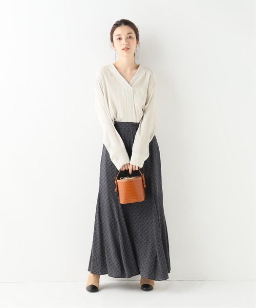 journal standard L'essage（ジャーナルスタンダードレサージュ）の「MEMORIAサテンスキッパーブラウス（シャツ/ブラウス・レディース・ブラック/アイボリー・FREE）」の9枚目の写真