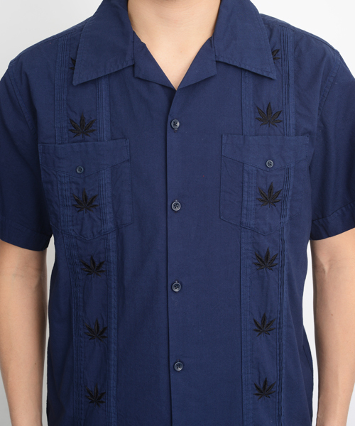 XLARGE(エクストララージ)の「S/S CUBA SHIRT(シャツ/ブラウス・メンズ・ホワイト/ネイビー/バーガンディー・MEDIUM/SMALL/X-LARGE/LARGE)」の6枚目の写真