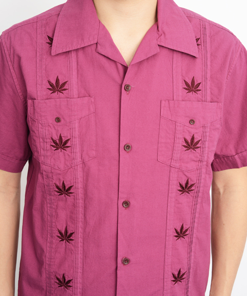XLARGE(エクストララージ)の「S/S CUBA SHIRT(シャツ/ブラウス・メンズ・ホワイト/ネイビー/バーガンディー・MEDIUM/SMALL/X-LARGE/LARGE)」の8枚目の写真