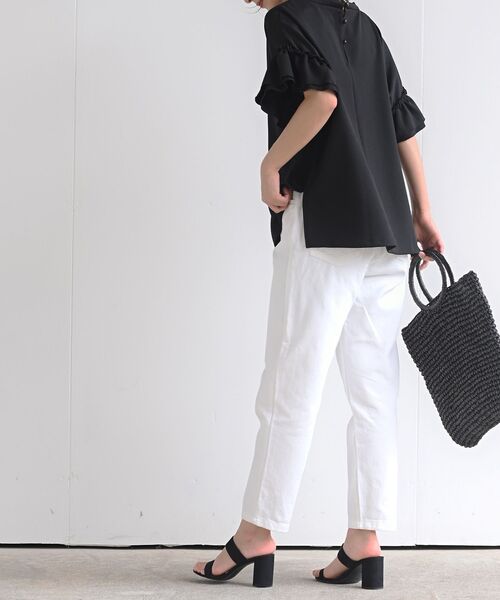 rps（アールピーエス）の「ラップウエストデニムマムパンツ（デニムパンツ・レディース・ネイビー/ブルー/ブルー系その他/アイボリー/カーキ/ブラウン/パープル/ブラック/ミント/オフホワイト・M/L）」の12枚目の写真