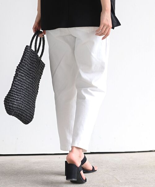 rps（アールピーエス）の「ラップウエストデニムマムパンツ（デニムパンツ・レディース・ネイビー/ブルー/ブルー系その他/アイボリー/カーキ/ブラウン/パープル/ブラック/ミント/オフホワイト・M/L）」の15枚目の写真