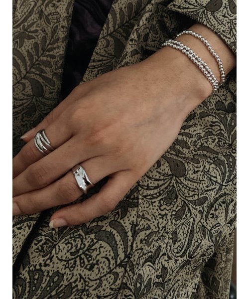 mou（モウ）の「Defor mation ring（リング・レディース・シルバー・FREE）」の9枚目の写真