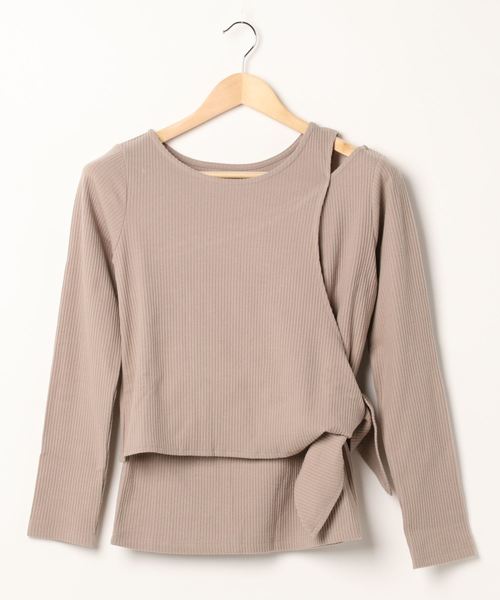 fifth（フィフス）の「レイヤード風アシンメトリートップス（Tシャツ/カットソー・レディース・ライトカーキ/グレイッシュベージュ・MEDIUM）」の4枚目の写真