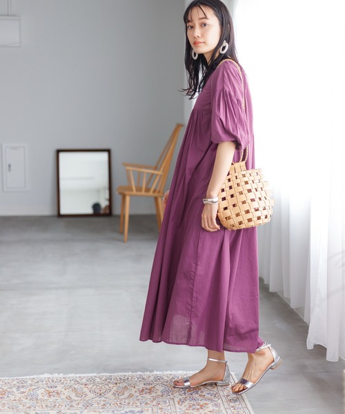ADAM ET ROPE'（アダムエロペ）の「コットンボイルギャザーワンピース（ワンピース・レディース・ダークブラウン/パープル・FREE）」の15枚目の写真