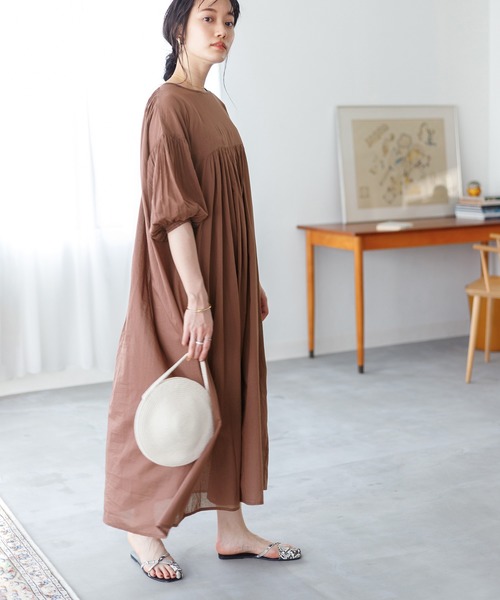 ADAM ET ROPE'（アダムエロペ）の「コットンボイルギャザーワンピース（ワンピース・レディース・ダークブラウン/パープル・FREE）」の11枚目の写真