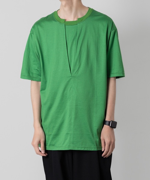ato(アトウ)の「BOX PLEATS T-SHIRT(Tシャツ/カットソー・メンズ・ホワイト/ライトブルー/ブラック/グリーン・46/48)」の3枚目の写真