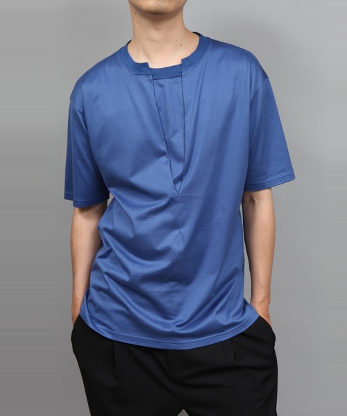 ato(アトウ)の「BOX PLEATS T-SHIRT(Tシャツ/カットソー・メンズ・ホワイト/ライトブルー/ブラック/グリーン・46/48)」の4枚目の写真