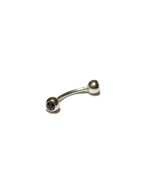 MORPH(モルフ)の「MORPH モルフ スワロフスキーボディピアスキャッチ 16ゲージ 4mm SILVER(ピアス(片耳用)・メンズ・ブラック/ライトピンク/ローズ/レインボー/レッド/ライトグリーン/ラベンダー/ブルー/バイオレット/エメラルド/クリア/スカイブルー・4)」の2枚目の写真
