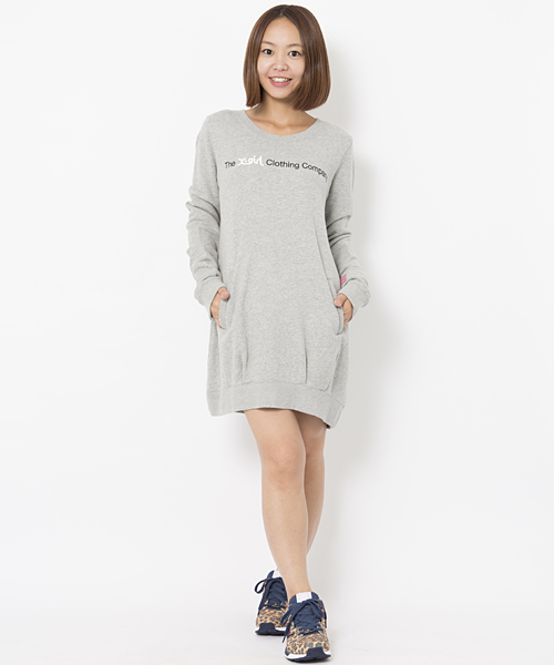 X-girl(エックスガール)の「WASHED SWEAT DRESS(ワンピース・レディース・ブラック/アッシュ/グリーン/ライトブルー・2/1)」の3枚目の写真