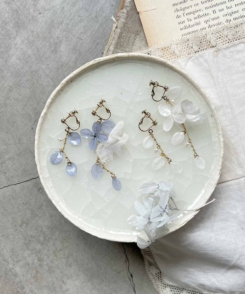 m.soeur（エムスール）の「アジサイとクララのイヤリング＊（イヤリング・レディース・ホワイト/グリーン/ブルー/ライトグリーン・FREE）」の19枚目の写真