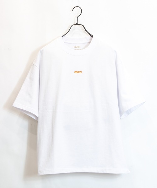 RVCA（ルーカ）の「RVCA-INBLOOM ST-SSTEE/ルーカ Tシャツ（Tシャツ/カットソー・メンズ・ホワイト/ブラック/ベージュ・M/L）」の2枚目の写真