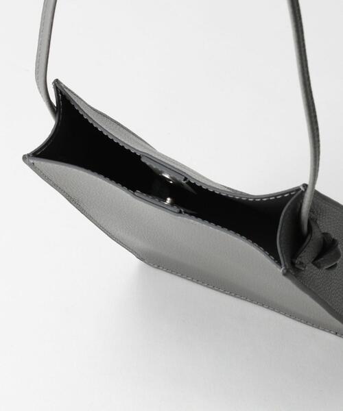 BEAUTY&YOUTH UNITED ARROWS（ビューティーアンドユースユナイテッドアローズ）の「BY スムース スクエア ポーチ/バッグ（ショルダーバッグ・メンズ・グレー/ブラック・FREE）」の11枚目の写真