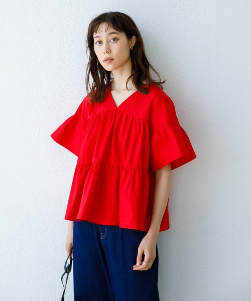 koe（コエ）の「ティアード半袖ブラウス＊（シャツ/ブラウス・レディース・チャコールグレー/レッド/ブルー・FREE）」の3枚目の写真