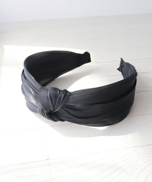 ターバン風ツイストシャイニーサテンカチューシャ カチューシャ Blueeast ブルーイースト のファッション通販 Zozotown