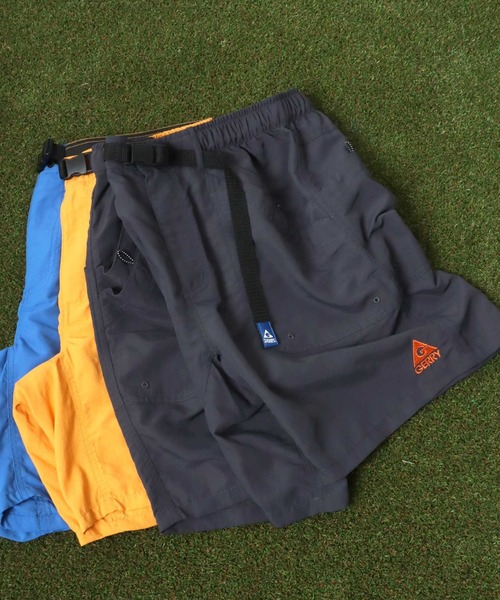 GERRY（ジェリー）の「GERRY（ジェリー）接触冷感・紫外線カット・水陸両用ベイカーポケット ナイロンハーフパンツ/ガーデニングポケットショーツ メンズ（その他パンツ・メンズ・チャコールグレー/ブラック/ベージュ/グリーン/エメラルド/マスタード/ネイビー/パープル/ブラック系その他/ブルー/サックスブルー/オリーブ/インディゴブルー/ブラウン系その他/オレンジ/レオパード/グリーン系その他/グレイッシュブルー/モスグリーン/サーモンピンク/グレイッシュベージュ/グレー系その他/セージグリーン/ライム/イエロー系その他/グレー/グレー系カモフラージュ/カモフラージュ/グリーン系その他3/グリーン系その他2/ピンク/ブラウン・L/LL/M）」の4枚目の写真