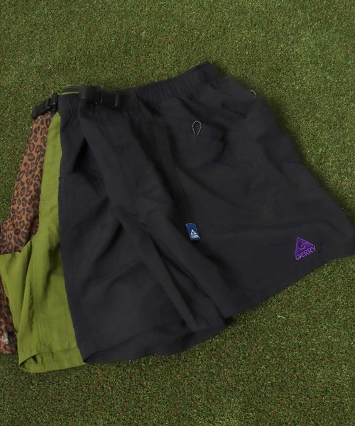 GERRY（ジェリー）の「GERRY（ジェリー）接触冷感・紫外線カット・水陸両用ベイカーポケット ナイロンハーフパンツ/ガーデニングポケットショーツ メンズ（その他パンツ・メンズ・チャコールグレー/ブラック/ベージュ/グリーン/エメラルド/マスタード/ネイビー/パープル/ブラック系その他/ブルー/サックスブルー/オリーブ/インディゴブルー/ブラウン系その他/オレンジ/レオパード/グリーン系その他/グレイッシュブルー/モスグリーン/サーモンピンク/グレイッシュベージュ/グレー系その他/セージグリーン/ライム/イエロー系その他/グレー/グレー系カモフラージュ/カモフラージュ/グリーン系その他3/グリーン系その他2/ピンク/ブラウン・L/LL/M）」の2枚目の写真