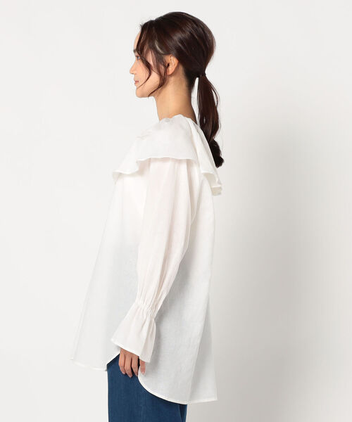 fredy emue（フレディエミュ）の「ケープフリル衿ブラウス（シャツ/ブラウス・レディース・ブラック/レッド/オフホワイト・38）」の16枚目の写真