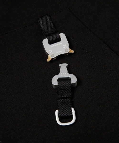 1017 ALYX 9SM（アリクス）の「HOODIE - 2（パーカー・メンズ・ブラック・MEDIUM/X-LARGE/LARGE）」の3枚目の写真