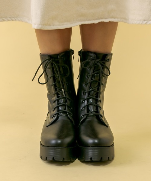 RASVOA（ラスボア）の「バルキーレースアップブーツ（ブーツ・レディース・ブラック・M/L）」の9枚目の写真