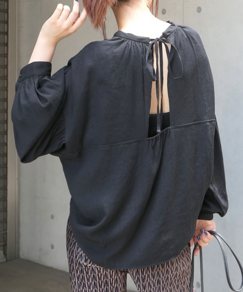 CORNERS（コーナーズ）の「綿タッチ楊柳バックオープンブラウス（シャツ/ブラウス・レディース・ホワイト/ブラック/ピンク/グリーン系その他・M）」の7枚目の写真