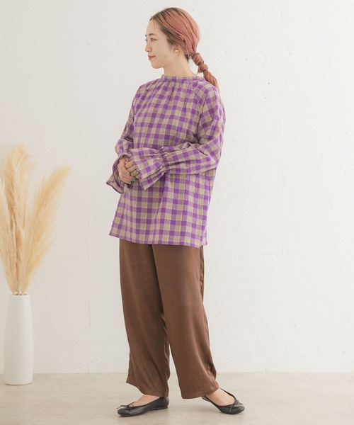 ITEMS URBANRESEARCH(アイテムズ アーバンリサーチ)の「サテンイージーパンツ(その他パンツ・レディース・グレー系その他/ブラック/マスタード/ブラウン・FREE)」の7枚目の写真