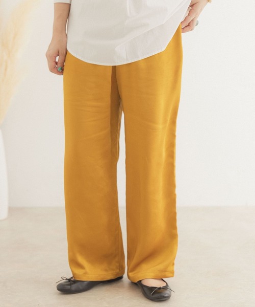 ITEMS URBANRESEARCH(アイテムズ アーバンリサーチ)の「サテンイージーパンツ(その他パンツ・レディース・グレー系その他/ブラック/マスタード/ブラウン・FREE)」の12枚目の写真