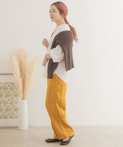 ITEMS URBANRESEARCH(アイテムズ アーバンリサーチ)の「サテンイージーパンツ(その他パンツ・レディース・グレー系その他/ブラック/マスタード/ブラウン・FREE)」の13枚目の写真