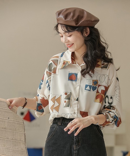 KOR（ケーオーアール）の「総柄　長袖シャツ（シャツ/ブラウス・レディース・ベージュ系その他・S/M/L/XL）」の19枚目の写真