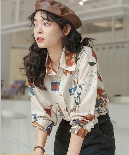 KOR（ケーオーアール）の「総柄　長袖シャツ（シャツ/ブラウス・レディース・ベージュ系その他・S/M/L/XL）」の20枚目の写真
