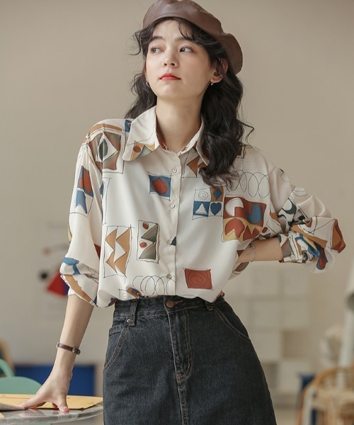 KOR（ケーオーアール）の「総柄　長袖シャツ（シャツ/ブラウス・レディース・ベージュ系その他・S/M/L/XL）」の14枚目の写真