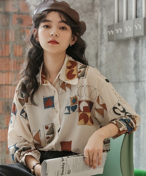 KOR（ケーオーアール）の「総柄　長袖シャツ（シャツ/ブラウス・レディース・ベージュ系その他・S/M/L/XL）」の9枚目の写真